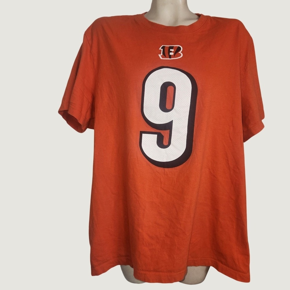Nike Mens Cincinnati Bengals Joe Burrow 9 Graphic T-Shirt Orange
 XXL football